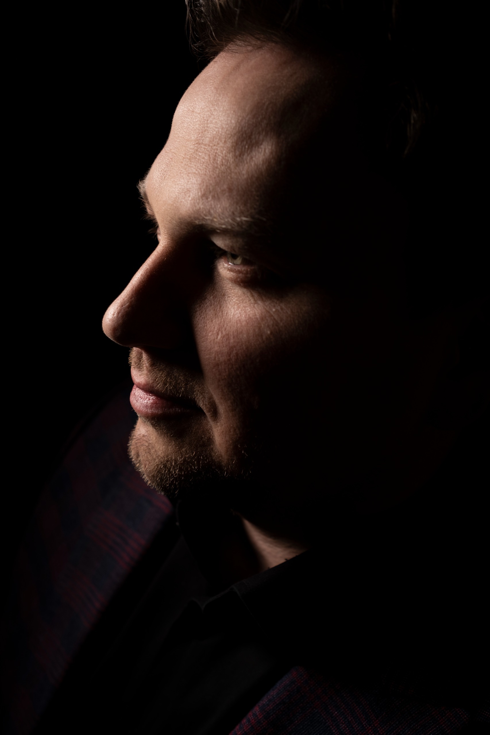 Mariusz Grochowski z deskaprofeska, sztama, meble z drewna na zamówienie, Białystok